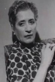 Nana Papadopoulou as Riri's Mother in The Father Is Training 1953