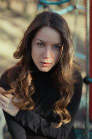 Ilenia Ginefra as Dafne in Nei tuoi panni 2026