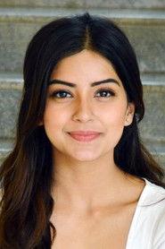 Kashmira Pardesi as Yamuna in Varalaru Mukkiyam 2022