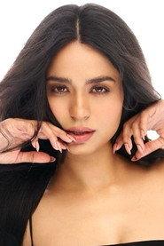 Soundarya Sharma as Alka in Meeruthiya Gangsters 2015