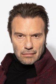 Stratos Tzortzoglou as Orestis in Landscape in the Mist 1988