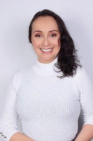 Yuly Pedraza as Margarita in Malcriados 2016