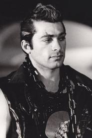 Mauro Gasparri as Thug (uncredited) in Il Ras del quartiere 1983