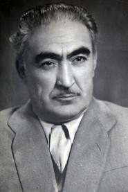 Komil Yormatov as Edgor in Dokhunda 1934