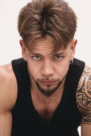 Gaby del Castillo as David in Archivo 89