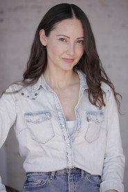 Ana Monterrubio as Araceli in Behind my doors