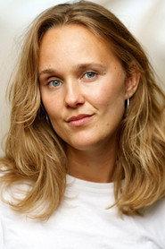 Amalie Drud Abildgaard as Pil in Baby Christina 2021