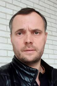 Sergey Mishchenko as эпизод in Dvoe 2010