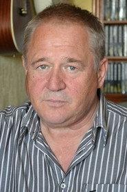 Anatoli Uzdenskiy as Арнольд in Closed Spaces 2008