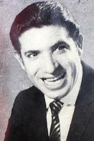 Mohamed Awad as Owais عويس in Shakket Al-Talaba 1967