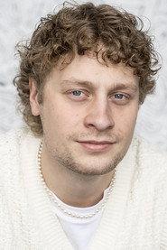 Antoine Olivier Pilon as Steve O'Connor Després in Mommy 2014
