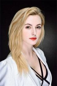 Tara Clance as Jessica in Horror Shark 2020