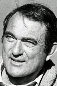 Andrew V. McLaglen as Self in John Wayne - Eine amerikanische Legende 1991