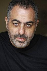 Jack Topalian as Joe in Roses on the Vine 2025