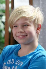 Vojtěch Vovesný as Sayen Marák in To the Woods 2012