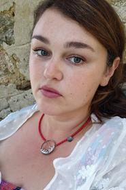 Lora Dekova as She in Kunstwollen 