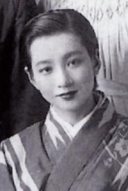 Shinobu Asaji as Kano in Sword for Hire 1952