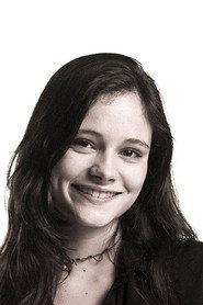 Alice Melo as Nathalie in Casa Grande 2014