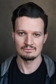 Sam Thackwell as Topher Vandross in Mein Surname 2025