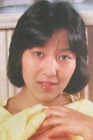 Kumi Uesugi as Director's wife in Za shussan 1986