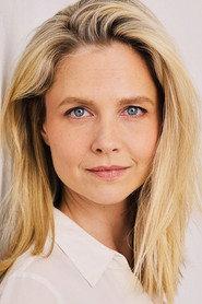 Laura Coover as Laura in Minutes 2017