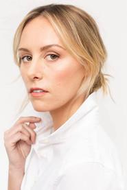 Laura Kennon as Jackie in Red Snow 2021