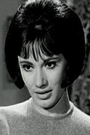 Elli Fotiou as Eirini Strataki in One-Penny Youth 1967