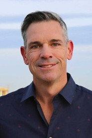 Paul Kennedy as Self in Freeman 2020