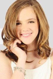 Júlia Svacinna as  in MC Estrela 2027