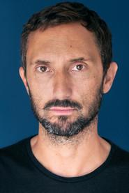 Benoît Pétré as Hugo in Thelma, Louise et Chantal 2010