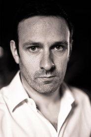 Michael Condron as Matt in Fog 2021