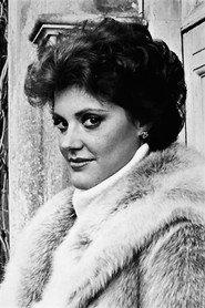 Lise Hilboldt as Lucy in The Karen Carpenter Story 1989