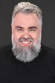 Beto Vandesteen as Cupim Velho/Luiz Varejão/Mestre Urubu/Prefeito Capivara (voice) in Trunk Train: The Movie 2022