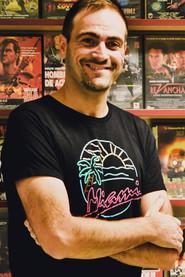 Ismael Rubio as Chili Palmer (as Isma Rubio) in The Fifth Quarter 1997
