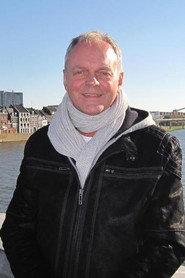 Bob van der Houven as Verteller in O, kom er eens kijken... 2002