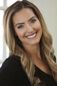 Ali Durham as Chloe in An Hour Behind 2017