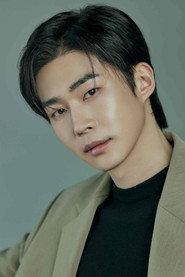 Moo Jin-sung as Yu-jin in Perhaps Love 2021