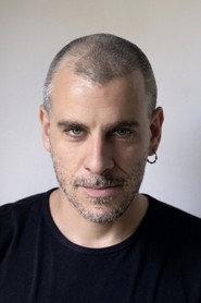 Josep Ribas Baltrons as PAPÍ in La Nina Que Pintava El Silenci 