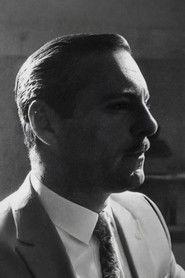 Carlos José Teixeira as Inspector Pratas in Disco rojo 1973