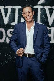 Daniel Gama as Oficial Paulo Pontes in Invisible to the Eyes 2025