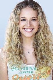 Indi Star as Erin in The Lemonade Wars 2015