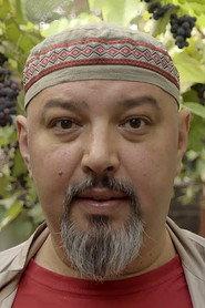 Róbert Lakatos as Criminal Boss in Strigoi 2025