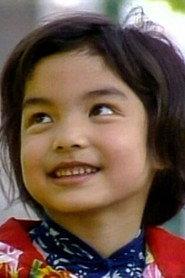 Lianzi Ouyang as Xiao Foo (as Lien-Tze Quyang) in Big Bird in China 1983