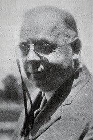 Jay Dwiggins as Monsieur Mirabeau in The Man Who Turned White 1919