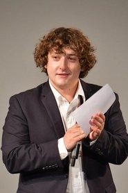 Nathan Parent as Léo in La Liste 2025