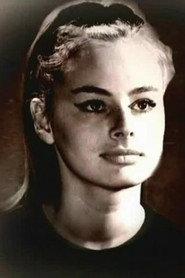 Liliya Yevstigneyeva as Инна in The Old New Year 1980