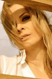 Dea Busato as Maria in Imagens de uma Despedida 2025
