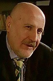 Giovanni Caruso as Vicedirettore in Father Hope 2002