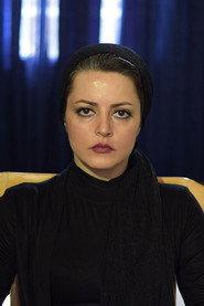 Shahrzad Akbar Khanzadeh as Simin in The Widow in Black 2017