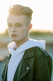 Braxton Hale as Dirk in Deathwell 2020